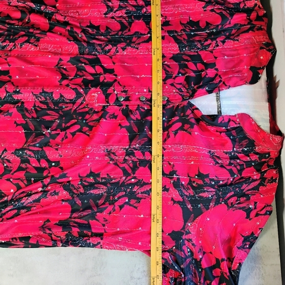 Cocomo Top Womens Plus 2X Red Black Floral Sequin Pintuck Goth Dark Feminine - Picture 9 of 10